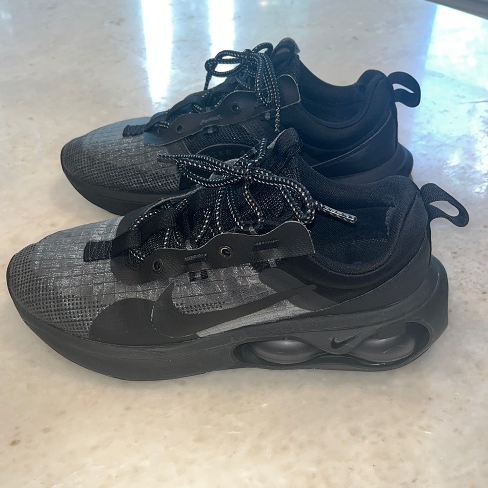 Sustainable Materials
Nike Air Max 2021
Men's Shoes